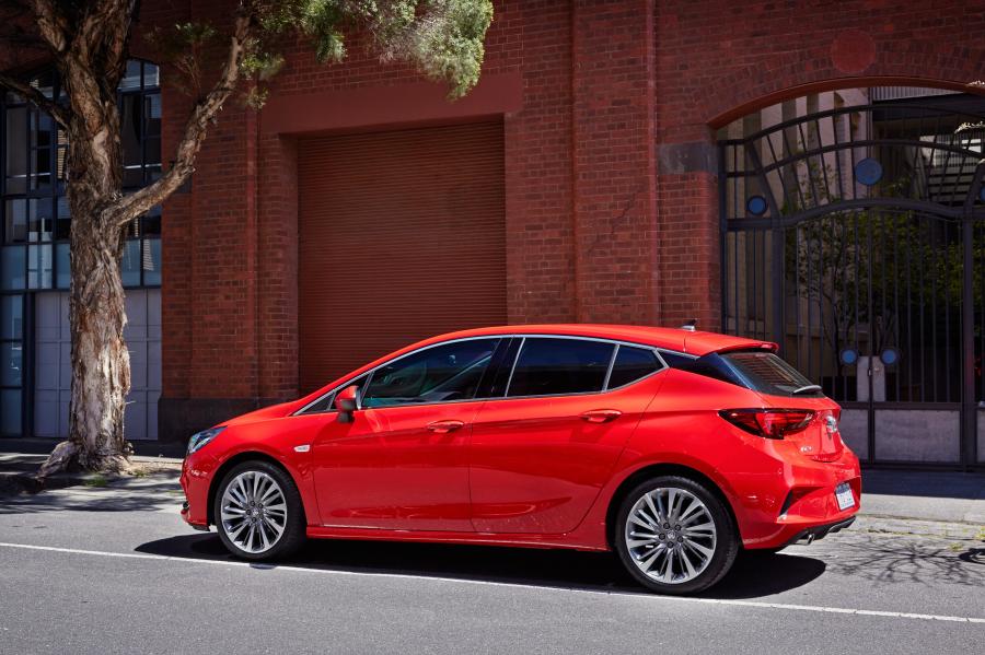  Holden Astra RSV 2016 года  (фото 23 из 26)